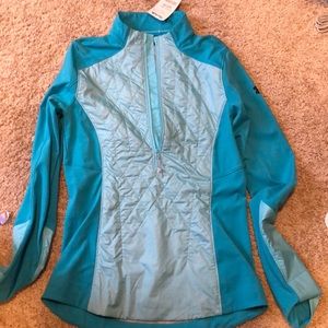 Underarmour top